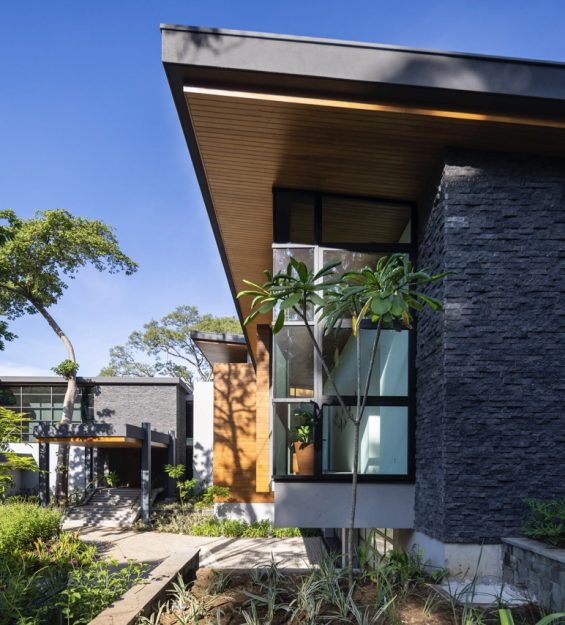 Villa Avellana, Península Papagayo Costa Rica - https://villaavellana.com/ - SARCO Architects - https://www.sarcoarchitects.com/ - SENS Interior Design -https://senscr.com/ - Image copyright Andres Garcia Lachner - www.garcialachner.com  - instagram: @Garcia_Lachner