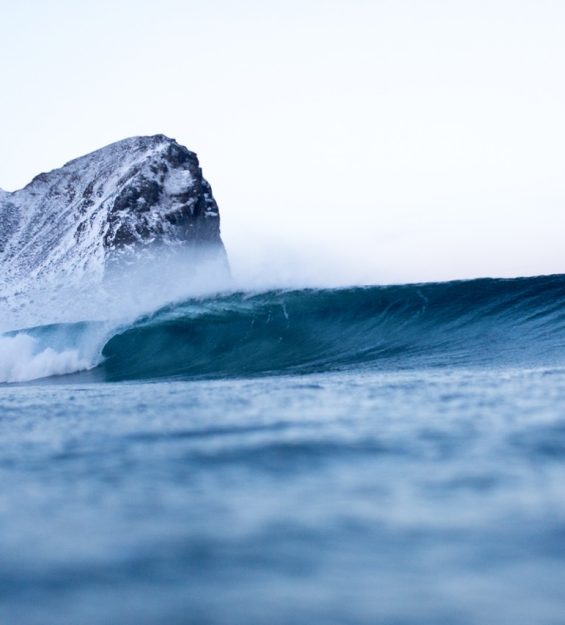 Unstad_Arctic_Surf-Kian_Bourke-Steer_High_Res_007 Grande