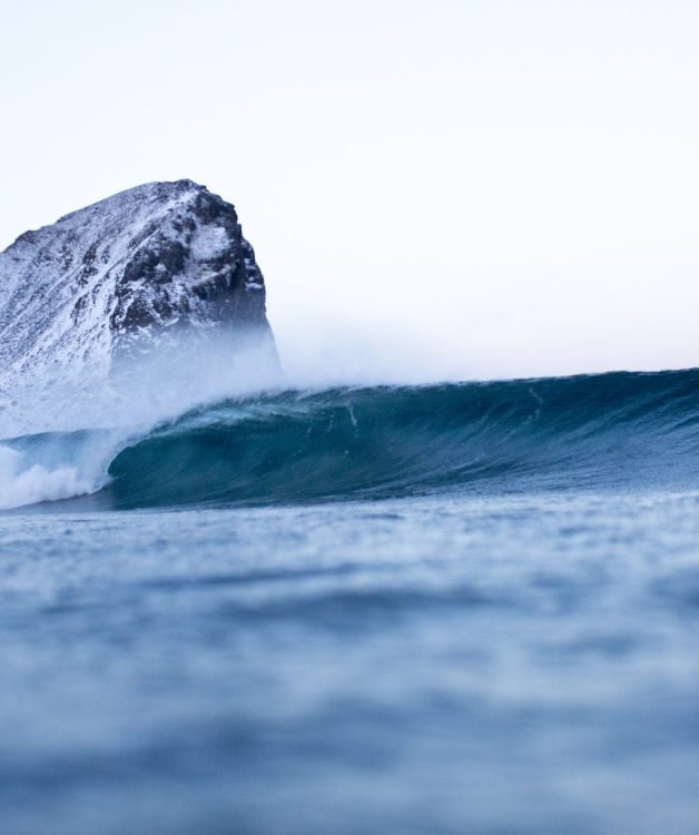 Unstad_Arctic_Surf-Kian_Bourke-Steer_High_Res_007